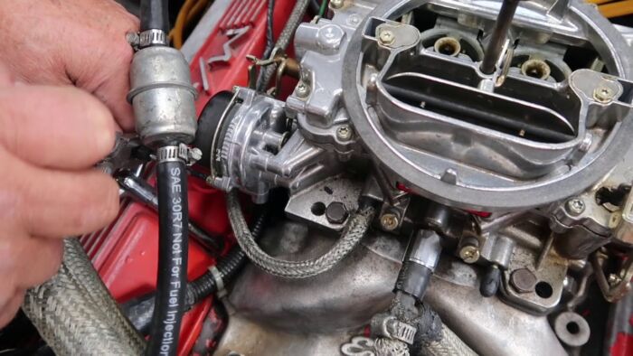 How to Adjust an Electric Choke on an Edelbrock Carb